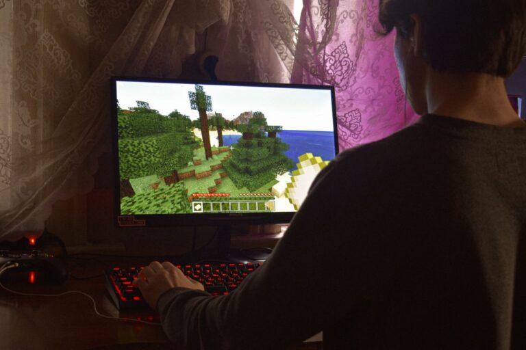 how to make a fence in minecraft